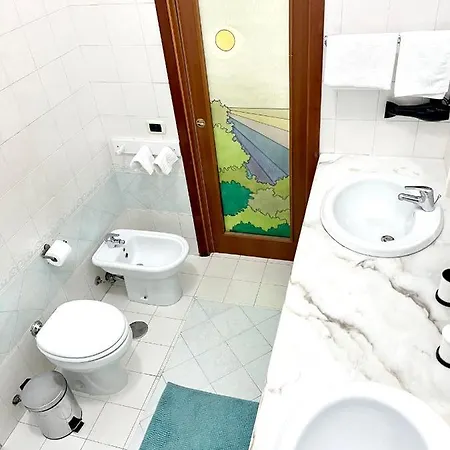Modern In Napoli, Balcony Appartement *