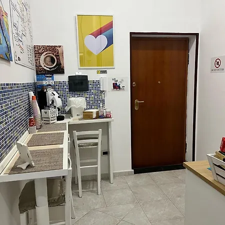 Appartement Modern In Napoli, Balcony
