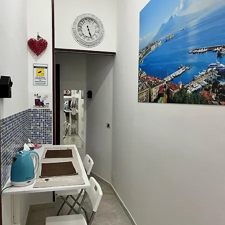 Modern In Napoli, Balcony Appartamento *