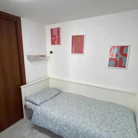 Modern In Napoli, Balcony *